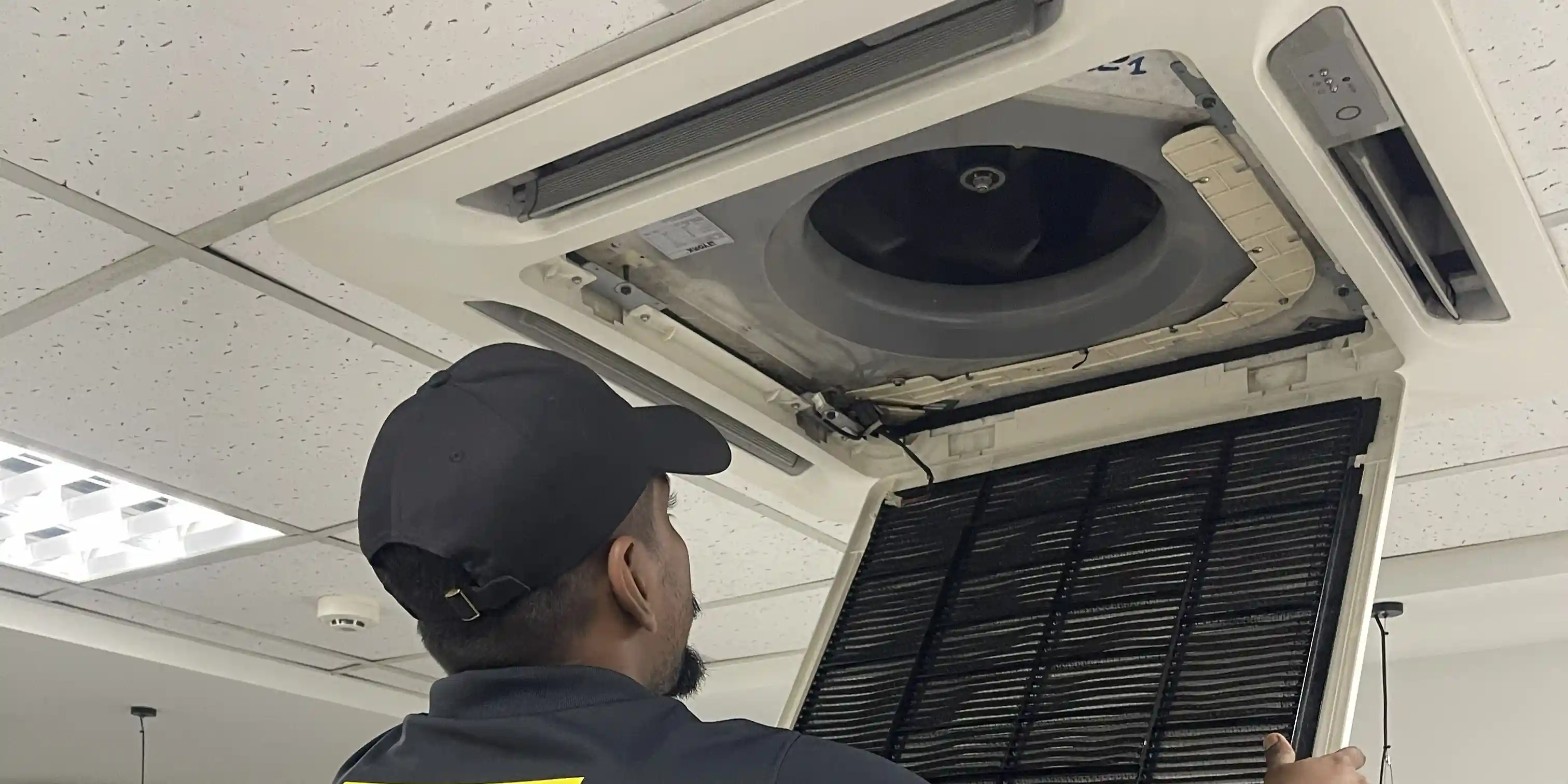 Aircon servicing photo 3