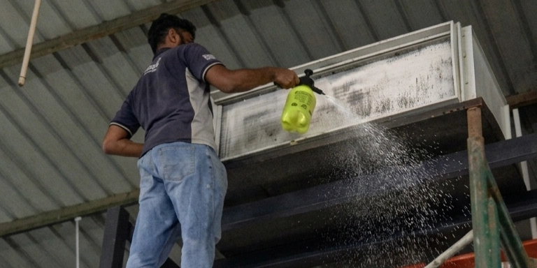 Aircon servicing photo 5